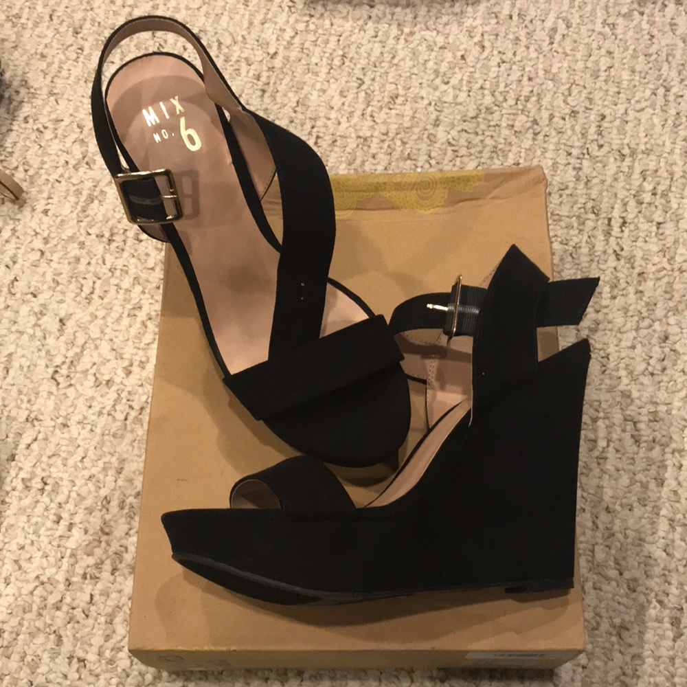 NWT MIX No. 6 Jordie wedges